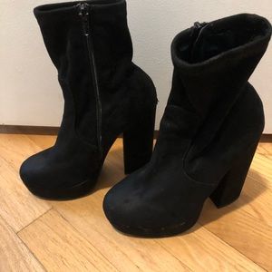 Steven Madden Stardust Stretch Platform Booties Size 5.5